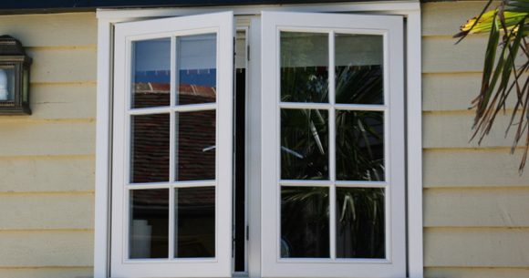 Timber casement windows by Patchett Joinery