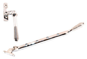 Reeded peg stay and handle